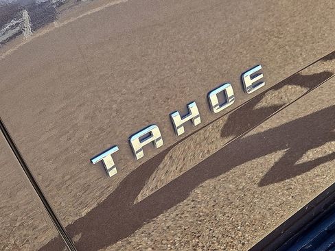 Used 2018 Chevrolet Tahoe LT image 11