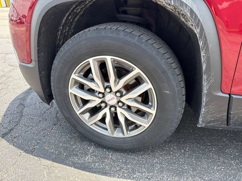 Used 2019 GMC Acadia SLE w/ Driver Alert Package I FWD image 6