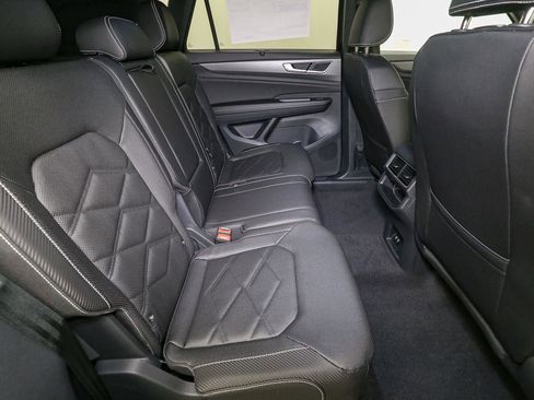 New 2026 Volkswagen Atlas Cross Sport SE AWD/4WD image 17
