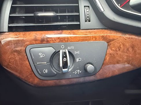 Used 2017 Audi A4 2.0T Ultra Premium w/ Convenience Package image 25