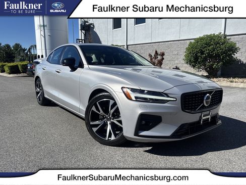 Used 2025 Volvo S60 B5 Core FWD image 1