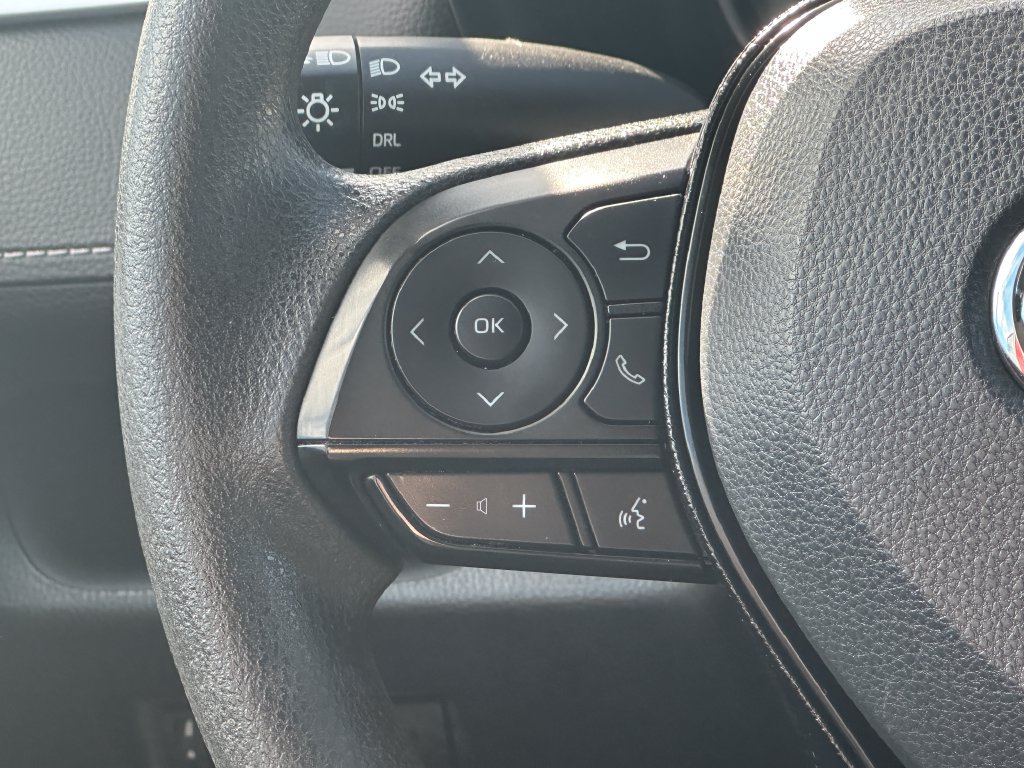 Used 2021 Toyota RAV4 LE AWD/4WD image 20