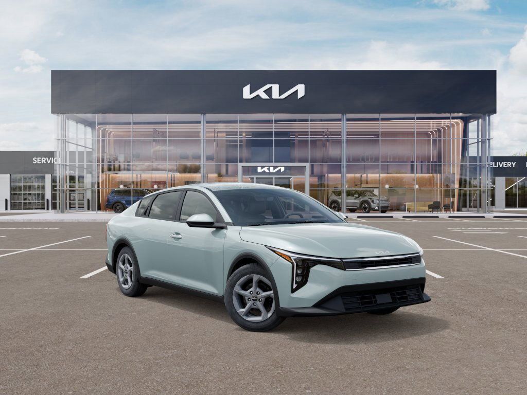 New 2025 Kia K4 FWD image 8
