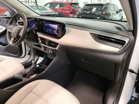 Used 2024 Buick Encore GX Preferred w/ Comfort Package FWD image 32