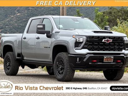 New 2026 Chevrolet Silverado 2500 ZR2 w/ LPO, Dark Essentials Package