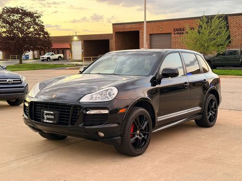 Used 2010 Porsche Cayenne GTS AWD/4WD image 1