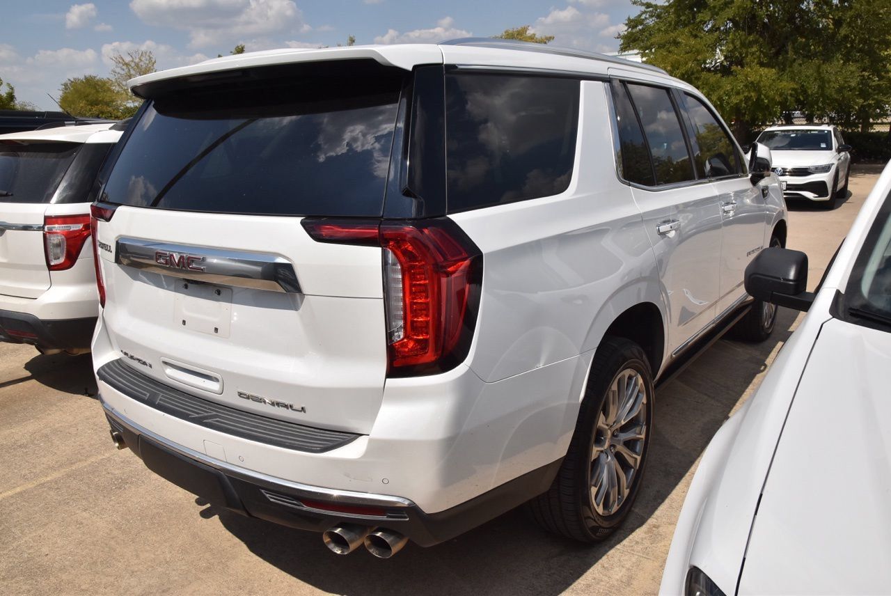 Used 2021 GMC Yukon Denali w/ Denali Premium Package AWD/4WD image 5