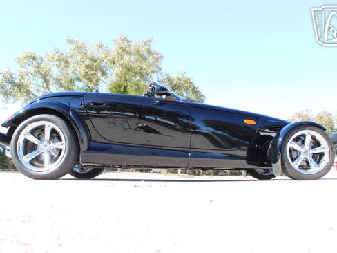 Used 2000 Plymouth Prowler image 23