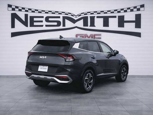 Used 2024 Kia Sportage LX image 6