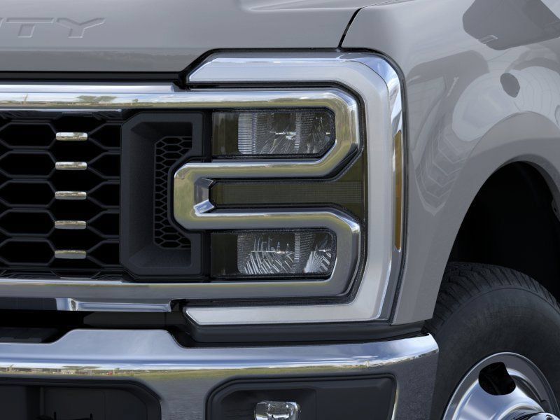 New 2026 Ford F350 Lariat w/ Lariat Ultimate Package AWD/4WD image 18