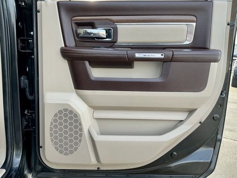 Used 2016 RAM 1500 Laramie w/ Convenience Group image 25