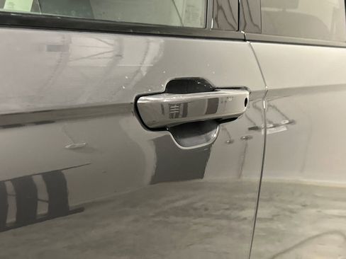 New 2026 Jeep Grand Cherokee Altitude image 13