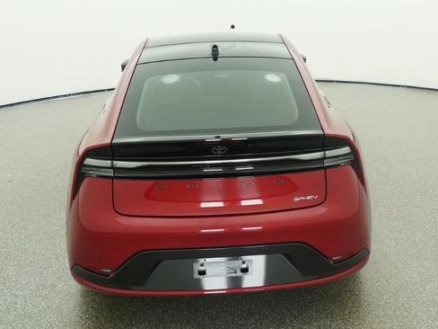 New 2026 Toyota Prius Plug-In Hybrid FWD image 7