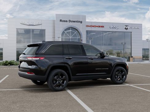 New 2026 Jeep Grand Cherokee Limited w/ Limited Altitude Package RWD image 4