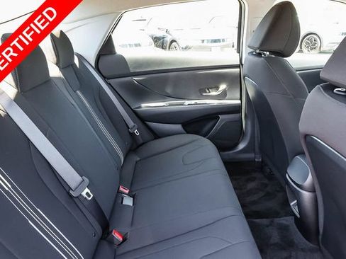 Used 2025 Hyundai Elantra Hybrid FWD image 20