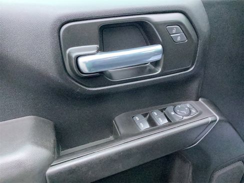 Used 2021 Chevrolet Silverado 1500 Custom Trail Boss image 12