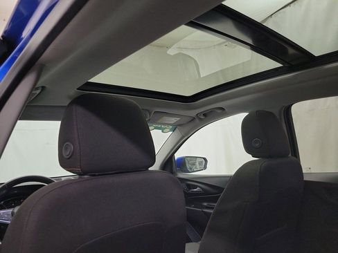 Certified 2019 Chevrolet Equinox LT w/ Sun & Navigation Package image 11