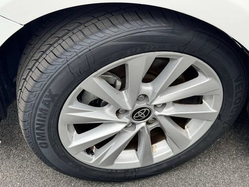Used 2023 Toyota Camry LE FWD image 24