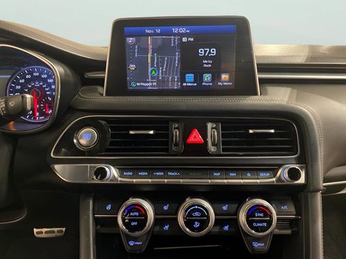 Used 2020 Genesis G70 2.0T w/ Sport Package image 16