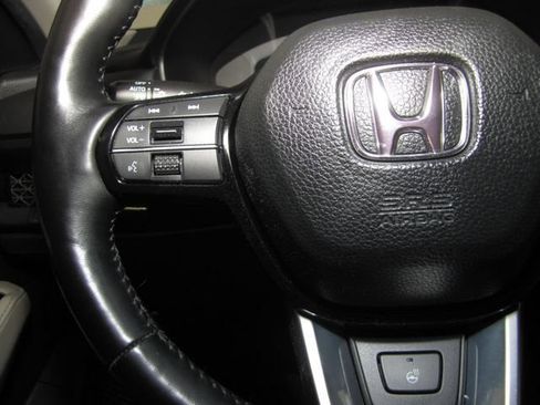 Used 2025 Honda Accord Touring image 5