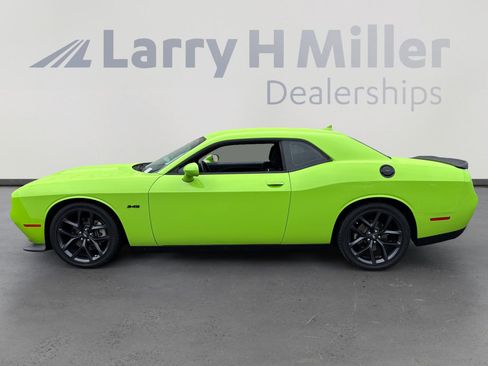 Used 2023 Dodge Challenger R/T w/ Blacktop Package image 2