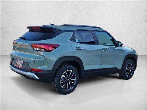New 2026 Chevrolet TrailBlazer LT w/ Convenience Package FWD image 2