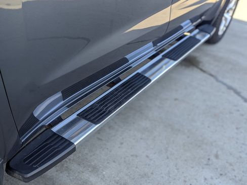 Used 2020 GMC Sierra 1500 SLT w/ SLT Premium Plus Package image 17