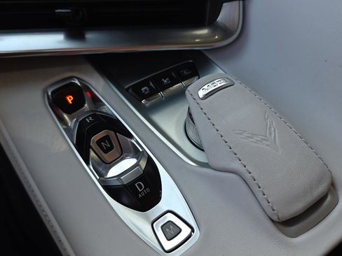 Used 2024 Chevrolet Corvette Stingray Premium Conv RWD image 23