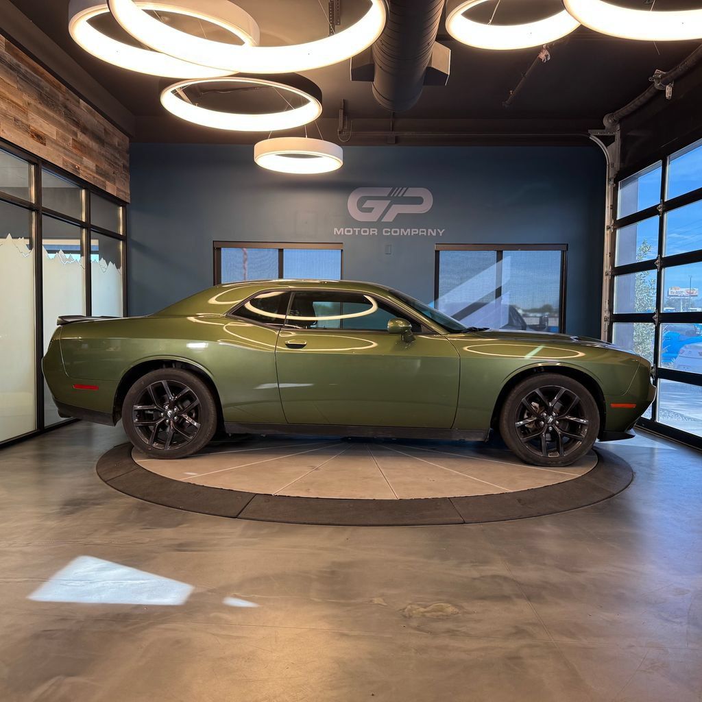 Used 2021 Dodge Challenger SXT w/ Blacktop Package RWD image 2