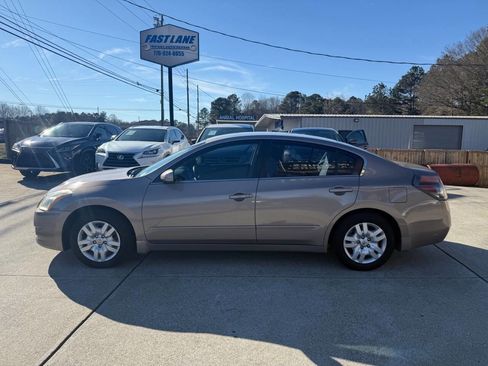 Used 2011 Nissan Altima 2.5 S image 4