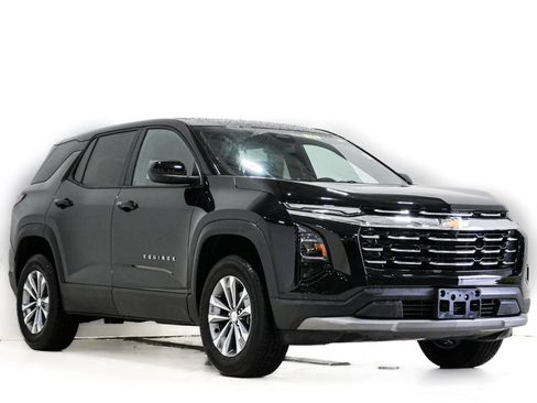 Used 2025 Chevrolet Equinox LT image 1