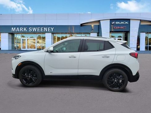 Used 2025 Buick Encore GX Sport Touring w/ Advanced Technology Package FWD image 28