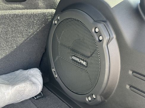 Used 2025 Jeep Wrangler Sahara w/ Safety Group image 27