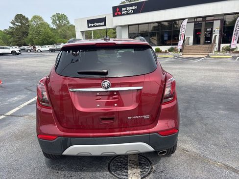 Used 2022 Buick Encore Preferred w/ Safety Package AWD/4WD image 4