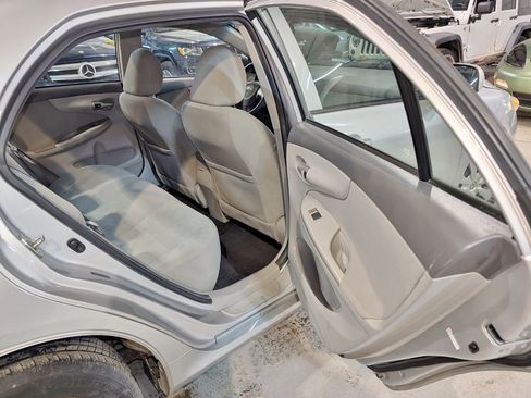 Used 2010 Toyota Corolla LE image 22