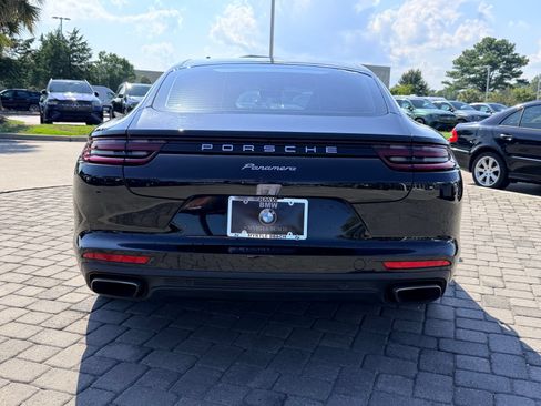 Used 2019 Porsche Panamera RWD image 10