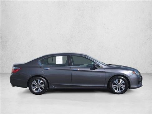 Used 2013 Honda Accord LX image 4
