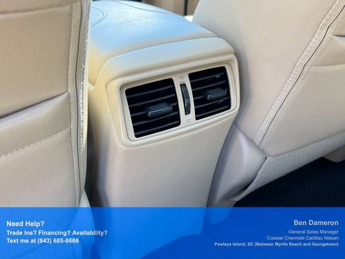 Used 2019 Nissan Rogue SL w/ Premium Package FWD image 18