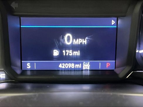 Used 2021 GMC Sierra 2500 SLE w/ X31 Off-Road Package image 11