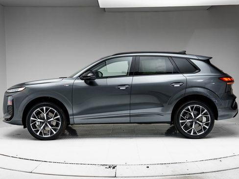 New 2026 Audi Q3 quattro 2.0T image 2