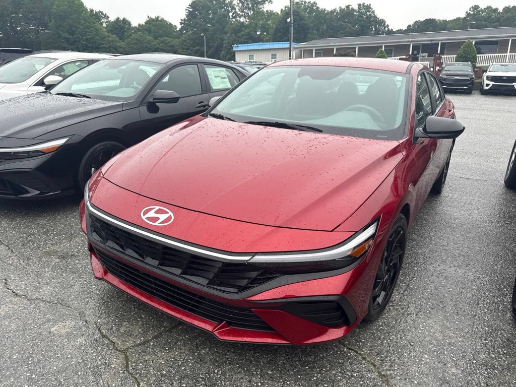 Used 2026 Hyundai Elantra Sport FWD image 1