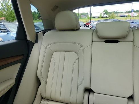 Used 2022 Audi Q5 2.0T Premium Plus AWD/4WD image 10