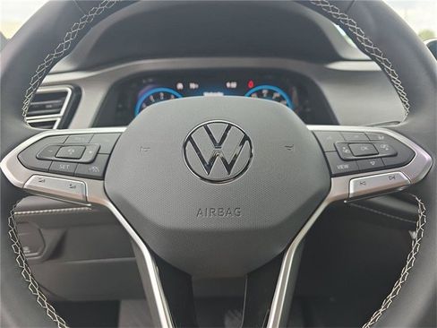 New 2026 Volkswagen Atlas Cross Sport SE image 24