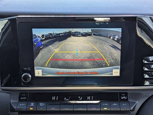 Used 2025 Toyota Camry LE image 29