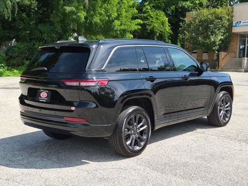 Used 2026 Jeep Grand Cherokee Limited AWD/4WD image 3