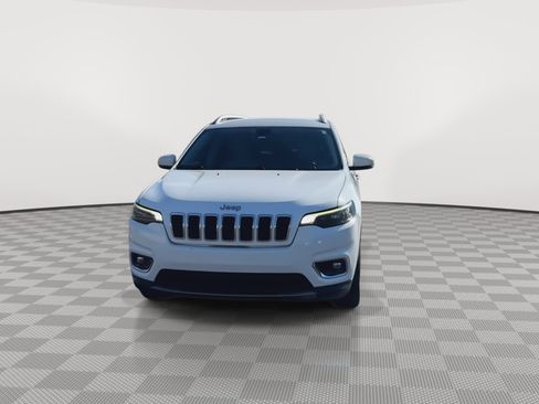 Used 2020 Jeep Cherokee Limited image 3