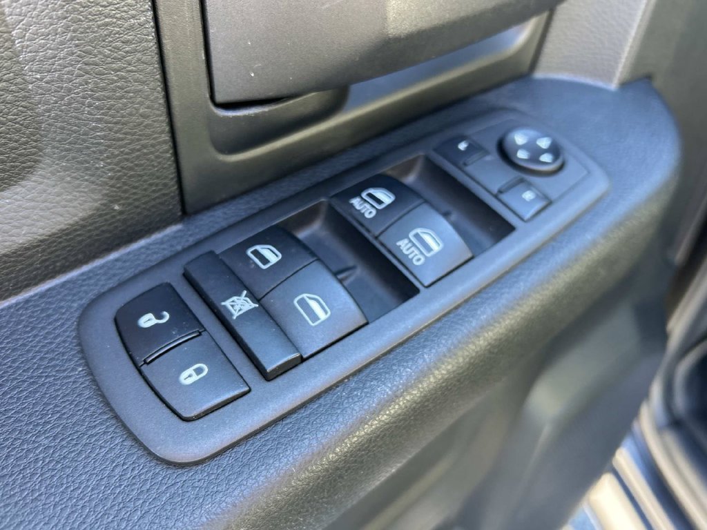 Used 2022 RAM 1500 Tradesman w/ Tradesman SXT Package RWD image 15