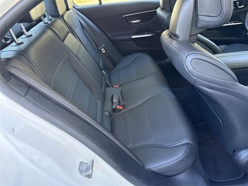 Used 2024 Mercedes-Benz C 300 Sedan image 33
