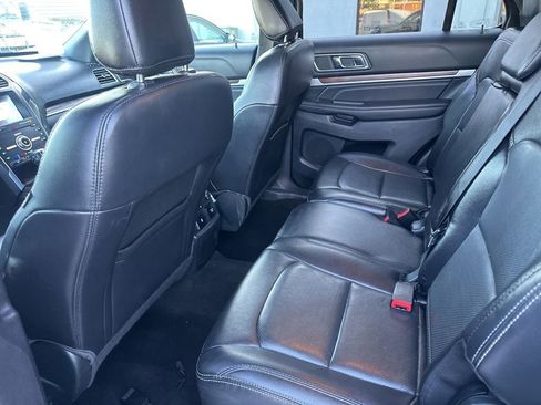 Used 2019 Ford Explorer Limited w/ Class III Trailer Tow Package image 11
