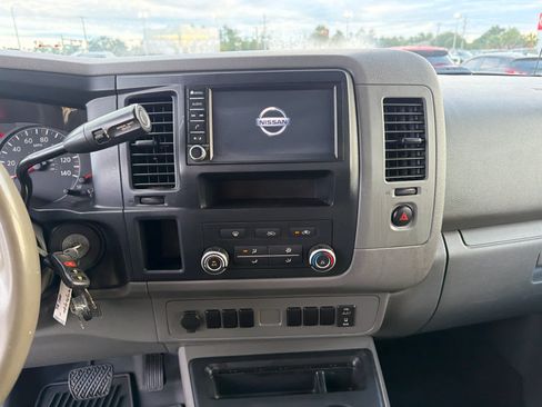 Used 2020 Nissan NV 2500 S RWD image 18